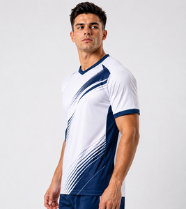 Camiseta de fútbol de calidad premium con nombre y número personalizados, tela transpirable de secado rápido para deportes de equipo y entrenamiento al aire libre. - Product Image 4