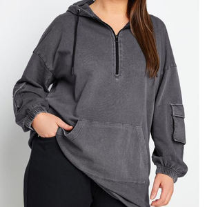 Robe sweat à capuche oversize pour femme, style doux, avec demi-zip, effet délavé et impression sérigraphiée en relief personnalisée - Product Image 2