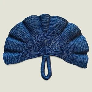 Elegante Abanico de Ratán Tejido a Mano, Moderno y Ecológico, de Paja Blanca, para Refrescarse, Decoración Festiva de Alta Gama para Mesas de Verano - Product Image 5