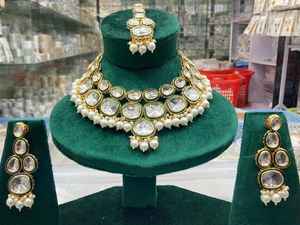 ชุดเครื่องประดับเจ้าสาวแบบโบราณชุบทอง ดีไซน์สั่งทำพิเศษสำหรับผู้หญิง-เครื่องประดับงานแต่งงาน/งานปาร์ตี้ รูปทรง/ลวดลาย/ชื่อแบบกำหนดเอง - Product Image 3