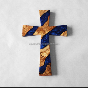 Crucifix mural artisanal en bois et résine polie, idéal pour la première communion, la confirmation, cadeau religieux, décoration intérieure - Product Image 6