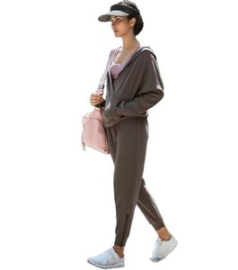 Conjunto de pantalones activos de terciopelo de invierno para mujer, Sudadera con capucha de lana estampada, pantalones de chándal recortados, logotipo personalizado, estiramiento ligero en cuatro direcciones - Product Image 1