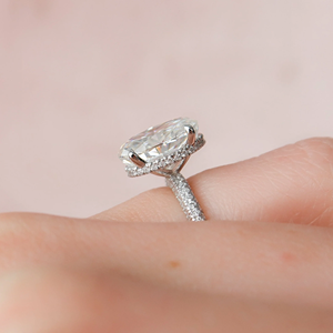 Anillo de Compromiso con Diamante de Corte Ovalado, Oro Sólido de 18K, Bañado en Rodio, Engaste de Garras, Joyería Fina Clásica para Mujer - Product Image 3