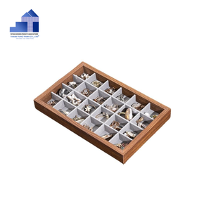 Meilleure Vente : Élégante Boîte à Bijoux Rectangulaire en Bois Simple avec Fermeture à Boucle pour Colliers, Boucles d'Oreilles et Bagues – Fabriquée au Vietnam - Product Image 2