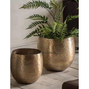 Jardinières de luxe en argent poli, texture martelée unique et élégante, accessoires de jardin très demandés à prix abordable - Product Image 4