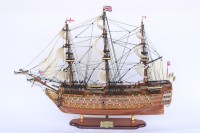Maquette de Navire à Voiles HMS VICTORY en Bois Faite à la Main - Version Détaillée - Décoration d'Intérieur Personnalisable Polie Feng Shui - Objet de Collection