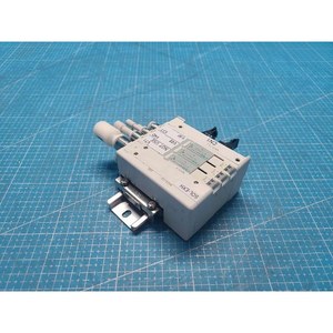 Collecteur de vannes solénoïdes pneumatiques CKD N4E0-ER + N4E0-Q + N3E0660-M + N4E0-T52, utilisés tels quels, pièces d'équipement semi-conducteur d'occasion - Product Image 3