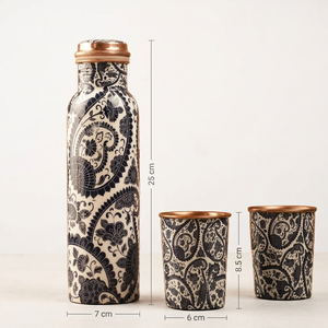 Ensemble de bouteilles d'eau en cuivre avec couvercle et 2 verres pour la maison, le bureau, les voyages, le camping, les pique-niques, les sorties scolaires - Product Image 5