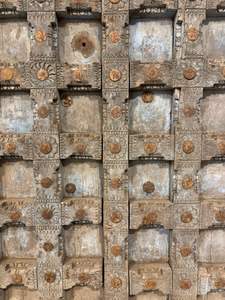 ประตูไม้เก่าโบราณ รีไซเคิล ตกแต่งด้วยสีพาติน่า สำหรับห้องครัว รับประทานอาหารกลางแจ้ง ตกแต่งบ้าน ห้องนอน ห้องนั่งเล่น โครงการงานโบราณ - Product Image 6