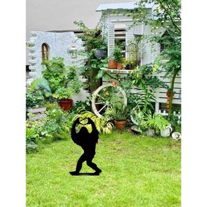Statua da Giardino Trendy e Divertente di Bigfoot CIFbuy, Scultura Unica a Cartone Animato, Decorazione per Esterni, Regalo Perfetto con Servizio di Ritiro - Product Image 3