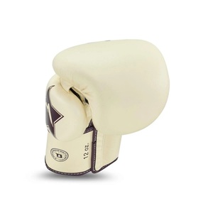 ถุงมือชกมวย Fairtex Booster หนังวัวแท้ น้ำหนักเบา ระบายอากาศได้ดี ปิดข้อมือแบบ Hook Loop สำหรับศิลปะการต่อสู้ - Product Image 5