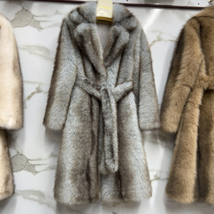 Manteau en fausse fourrure pour femme, veste d'hiver chaude et ample, vêtement d'extérieur en peluche douce, logo personnalisé, fabricant OEM, vente en gros, usine - Product Image 1