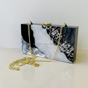 Nueva llegada de bolso de resina de moda para niñas, regalo de boda, fiesta, embrague de mano con hermosa decoración - Product Image 1