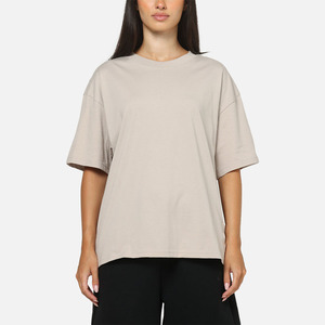 เสื้อยืดโอเวอร์ไซส์สีเบจผ้าฝ้ายใหม่ล่าสุดสำหรับผู้หญิงจากปากีสถาน ผลิตแบบ OEM/ODM เสื้อยืดหลวมๆ สไตล์ลำลองสำหรับผู้หญิง - Product Image 1