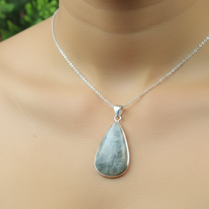 Colgante de aguamarina natural en forma de lágrima, plata de ley 925, chapado en oro rosa y oro amarillo, joyería de piedras preciosas hecha a mano, regalo de Navidad - Product Image 2