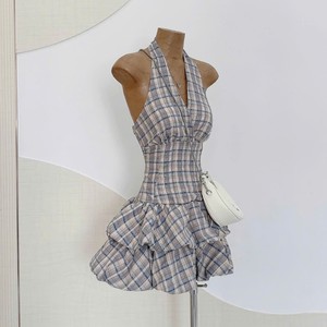 OEM ODM Robe Courte Coréenne Chic en Satin Marron et Noir Uni, Style Corset Bustier, Taille Haute, Coupe Ajustée, Coupe Évasée, avec Ceinture - Product Image 4