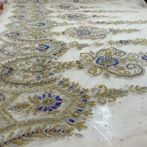 ผ้าลูกไม้ปักลายดอกไม้ประดับคริสตัลและลูกปัดอย่างดี งานฝีมือประณีต หรูหรา คลาสสิก เหมาะสำหรับชุดเจ้าสาว ราคาโรงงาน - Product Image 3