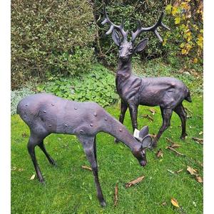 Ensemble de sculptures de rennes et de cerises en bronze, en position debout et paissant, pour décoration de jardin extérieur, style simple, statues d'animaux en métal - Product Image 6