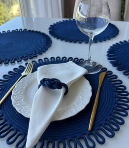 Sets de table et anneaux de serviette bleu marine, décoration de table en coton tressé - Product Image 2