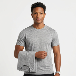 T-shirt en coton gris uni à manches courtes et col rond pour homme, coupe classique, tricoté, design vierge, décontracté - Product Image 2