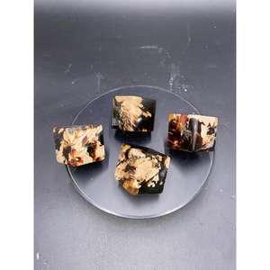 Cube d'ambre naturel indonésien de 5 cm, pierre polie, cristal naturel en vrac pour la fabrication de bijoux et l'artisanat, usage décoratif - Product Image 5