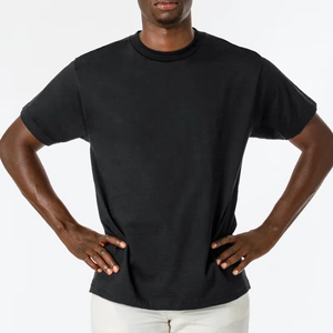 T-shirt pour homme en jersey de coton/polyester de haute qualité 240g, coupe ample unisexe, personnalisable avec impression sur le devant - Product Image 3