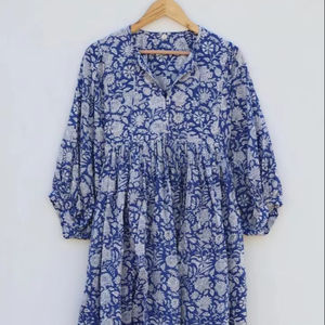 Vestido midi de algodón estampado a mano |   Vestido bohemio con cuello profundo - Product Image 1