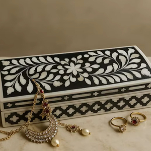 กล่องใส่เครื่องประดับทำมือคุณภาพพรีเมียม ตกแต่งด้วยกระดูกและเขาสัตว์ขัดเงา เป็นมิตรต่อสิ่งแวดล้อม พร้อมลวดลายเฉพาะตัวและดีไซน์ที่ปรับแต่งได้ - Product Image 1