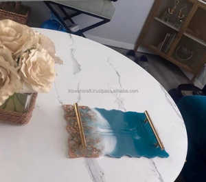 Plateau en résine fait main avec poignées dorées, plateau décoratif pour table basse - Product Image 5