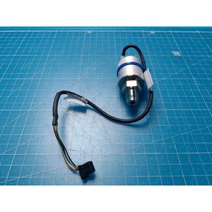 Transductor de Presión COPAL PA-830-102A-VCR-0610B2 Usado Como Está, Piezas de Equipos Semiconductores Legados - Product Image 3
