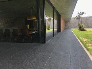 Top người bán dung nham Đen Bazan gạch núi lửa flamed đá tự nhiên cho lát, sàn, vườn Pathway, hồ bơi, lò sưởi, patios - Product Image 4