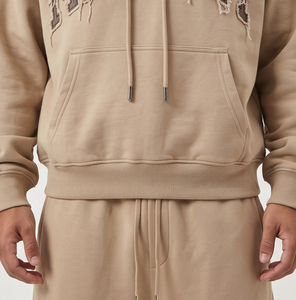 Ensemble de shorts de survêtement amples pour hommes, déchirés et brodés, en molleton 100 % polyester, style décontracté, deux pièces - Product Image 6