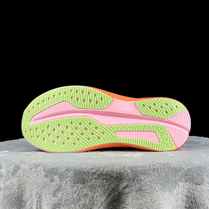 Chaussures de sécurité unisexes légères MATCH6 Hoka pour la construction, baskets de travail respirantes avec semelle intermédiaire, pour toutes les saisons - Product Image 4