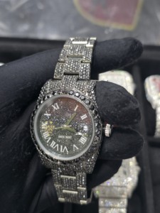 Montre mécanique de luxe style Hip Hop, sportive, avec cadran à chiffres romains incrusté de strass noirs, affichage de la date, moissanite, bracelet de 16 mm - Product Image 3