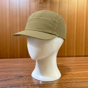 Casquettes d'aventure en polyester 180 GSM à étiquette privée, ajustables, respirantes, imperméables, pour le sport, la plage, l'hiver, le ski, unisexe - Product Image 1