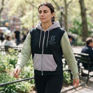 Custom Streetwear <b>Hoodie</b> for <b>Women</b> Oversized Fit Pullover Hooded Sweatshirt with Front Pocket and <b>Soft</b> Fleece - Product Image 5