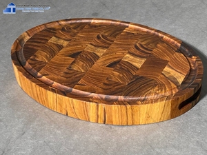 Planche à découper ronde en bois naturel avec motif circulaire, design durable pour la cuisine, fabriquée au Vietnam - Product Image 5