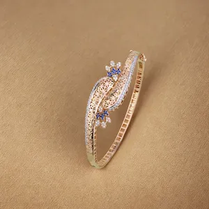 Pulsera de Filigrana con Motivo de Pavo Real de Lujo, Joyería de Alta Gama con Acentos de Piedras Azules Pulidas para Mujer - Product Image 1