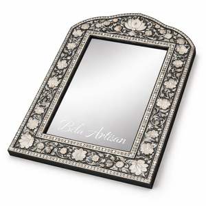 Espejo de Pared Decorativo de Lujo Hecho a Mano con Incrustaciones de Madreperla y Hueso, Estilo Moderno de Mediados de Siglo, 60x40 cm, Bela Artisan - Product Image 3