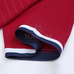 Uniforme de football de qualité supérieure pour les clubs, les équipes et les écoles, avec des coutures robustes pour les entraînements et les matchs en plein air - Product Image 3