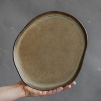 Service de table en céramique de luxe avec dentelle dorée en relief, nouvelles assiettes décoratives en porcelaine pour la maison, la décoration de table, les mariages, les hôtels et les fêtes