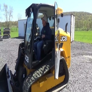 Cargadora Compacta JCB 260T Confiable con Certificación EPA y CE, Equipada con Cilindro Hidráulico Eaton, Motor, Bomba y Caja de Cambios - Product Image 3