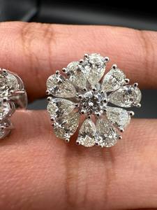 Pendientes de Plata 925 con Moissanita Brillante en Forma de Pera y Flores, Joyería Fina para Compromiso, Regalo Encantador para Ella - Product Image 3