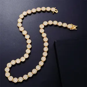 Pendentif Hip Hop en Moissanite de Luxe, Chaîne Croix en Laiton 10mm Plaqué Or, Bijou de Haute Qualité pour Usage Quotidien, Collier Unisexe - Product Image 2