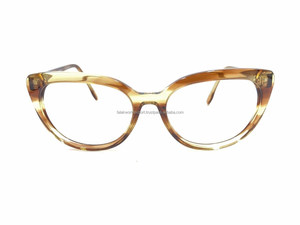 Lunettes en corne de buffle classiques et modernes de marques personnalisées spéciales Premium Lunettes en corne de buffle et de vache bien polies par FWE - Product Image 6