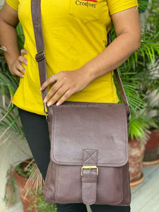 Bandolera de cuero hecha a mano - Product Image 5