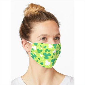 Masque facial blanc imprimé par sublimation avec motif lèvres rouges, en polyester/coton, poids du tissu 160g - Product Image 4