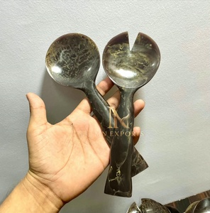 Cuchara de Servir de Resina de Lujo Hecha a Mano con Mango Largo, Cuchara para Ensalada Personalizada de Primera Calidad, Apta para Lavavajillas, Segura para Alimentos, para Cocina y Comedor - Product Image 1