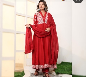 Conjunto de traje Anarkali largo de fabricación india para bodas o fiestas, disponible a precio de exportación - Product Image 2