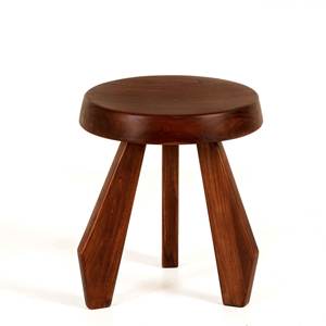 Taburete de madera maciza de estilo Charlotte Perriand, moderno de mediados de siglo, con tres patas, redondo, para ordeñar o como mesa auxiliar, al por mayor - Product Image 1
